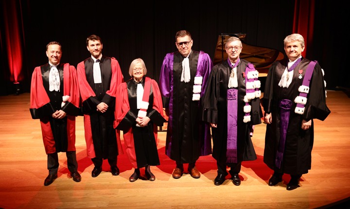 Lady Hale s'est vue décernée les insignes de Doctorat honoris causa de l'Université Jean Monnet, le 15 mars 2024